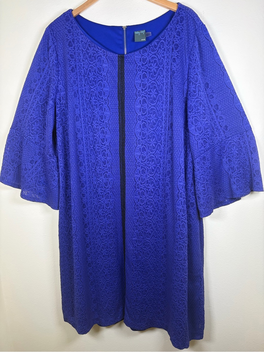 Gabby Skye 24W Royal Navy Blue Lace Bell Sleeve Shift Dress Plus Size